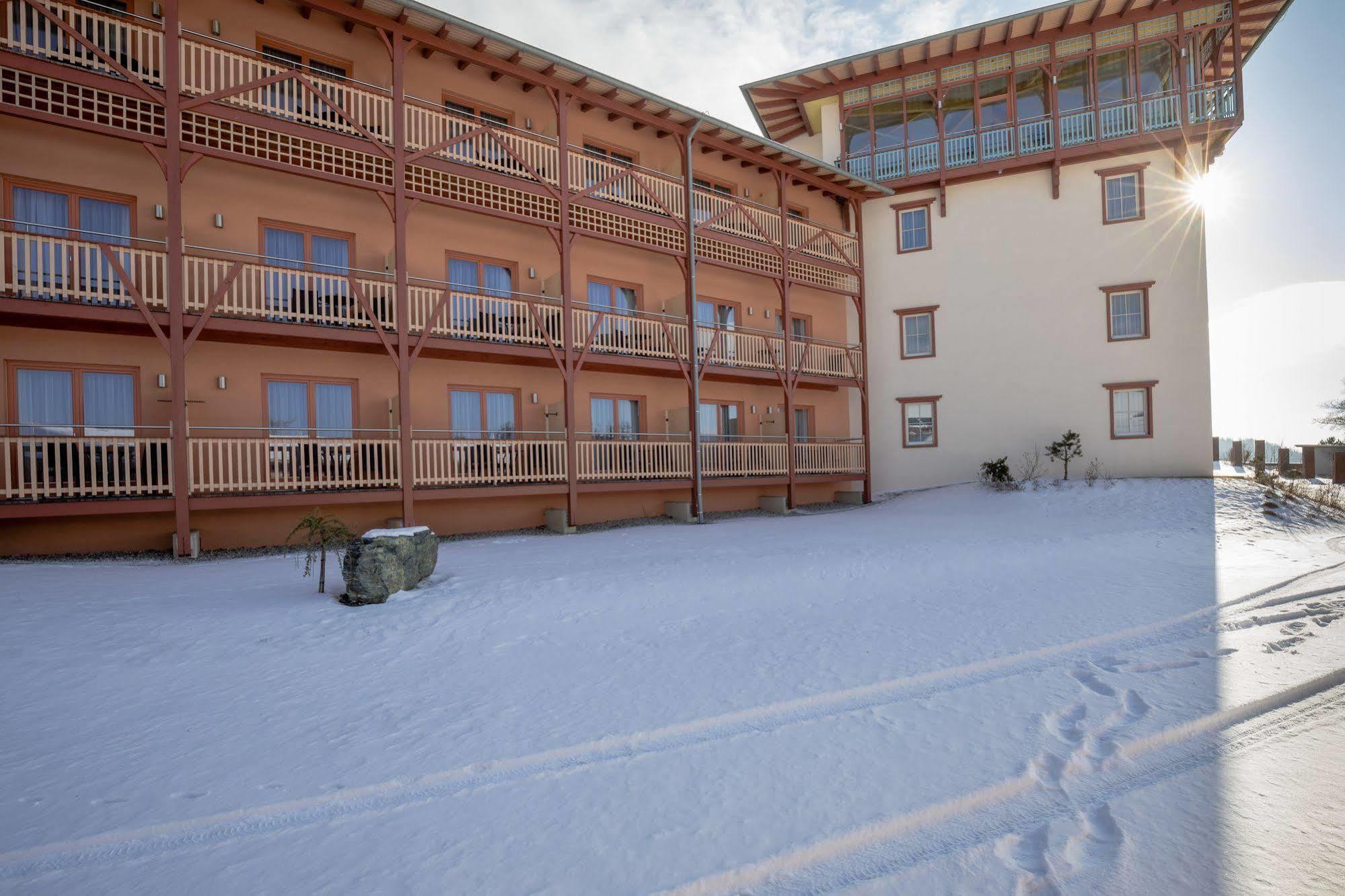 Jufa Hotel Knappenberg Ober-Gossen Bagian luar foto