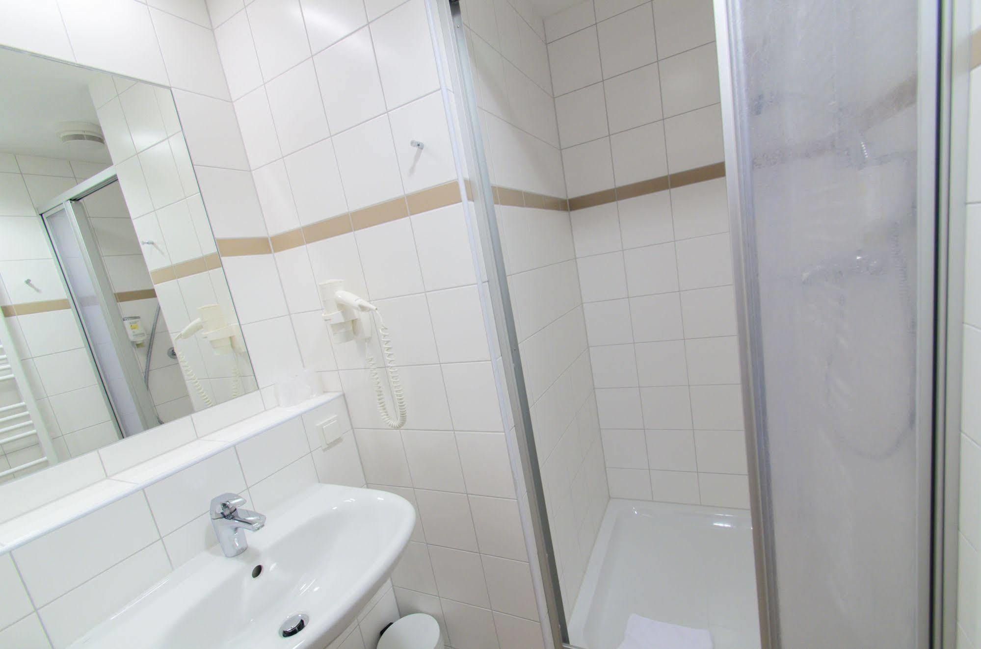 Jufa Hotel Knappenberg Ober-Gossen Bagian luar foto